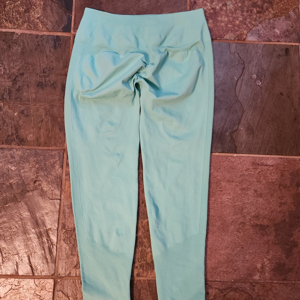 Light Blue Leggings, Aoxjox, Light Scrunch, No Seam